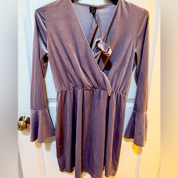 Velvet wrap dress looks new! Size M fairycore whimsy fairy - Picture 1 of 6